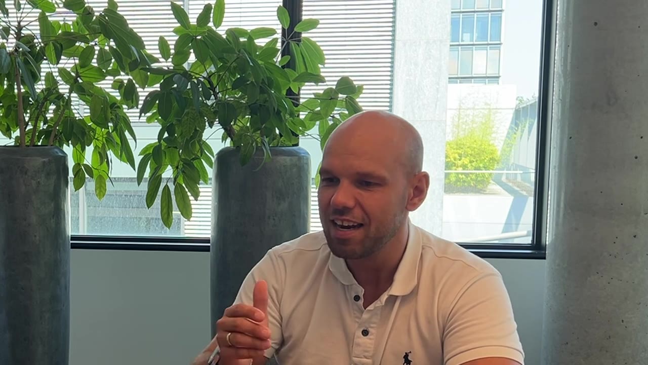 Rechtsanwalt Simon Gurok im Gespräch über seine zwei Wohnungen von Q96