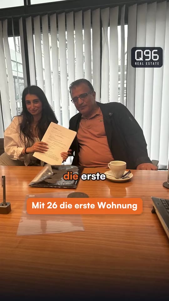 Familie Abolfathi beim Notartermin
